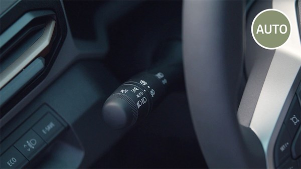Nouveau Dacia Duster -  La commutation automatique des feux