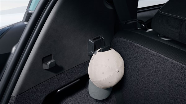 nouvelle Dacia Spring - fixations latérales YouClip® dans le coffre